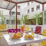 Novotel Centre - Grandes & Confort Centre-ville מלון