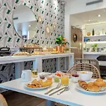 Novotel Centre - Grandes & Confort Centre-ville Hotel 4*