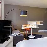 מלון Novotel Centre - Grandes & Confort Centre-ville
