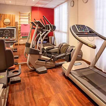 Novotel Centre - Grandes & Confort Centre-ville Отель Перпиньан