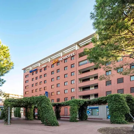 Hotel Novotel Centre - Grandes & Confort Centre-ville