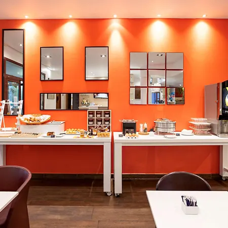 Novotel Centre - Grandes & Confort Centre-ville 4* 페르피냥