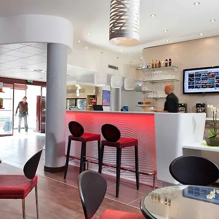 Novotel Centre - Grandes & Confort Centre-ville Hotel Perpignan