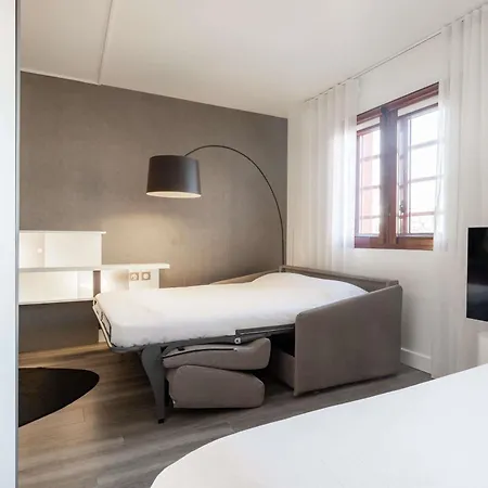 ホテル Novotel Centre - Grandes & Confort Centre-ville ペルピニャン