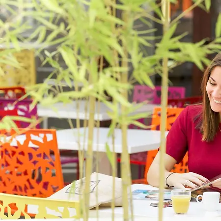 Novotel Centre - Grandes & Confort Centre-ville Hotel Perpignano