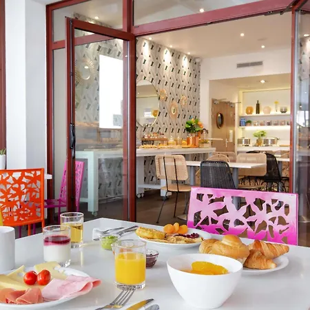 Novotel Centre - Grandes & Confort Centre-ville Hotel Perpignan