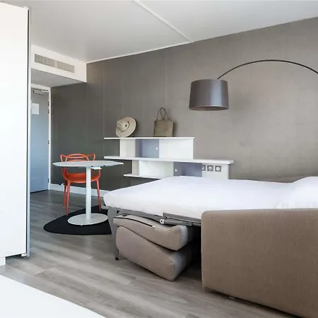Novotel Centre - Grandes & Confort Centre-ville 호텔 4*