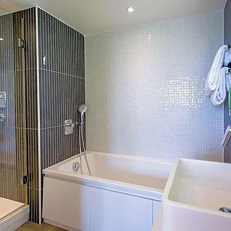 Novotel Centre - Grandes & Confort Centre-ville Hotel 4*