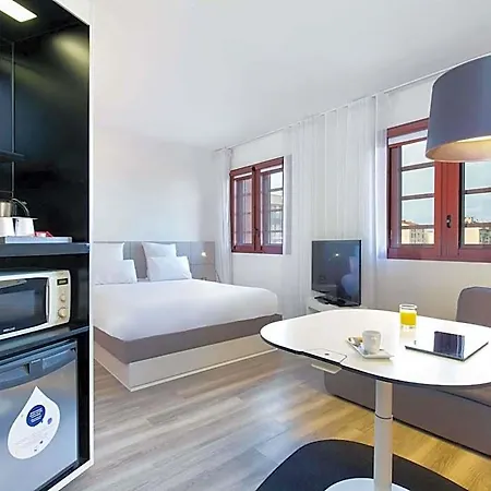 Novotel Centre - Grandes & Confort Centre-ville Hotel