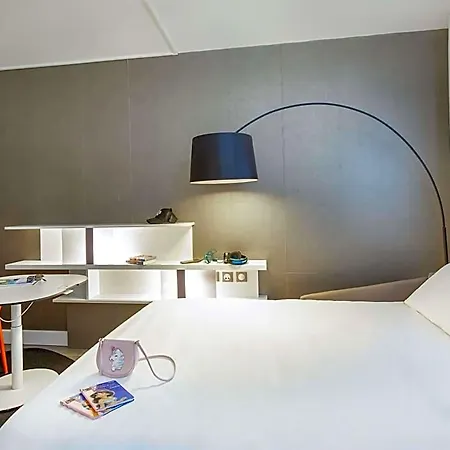 Novotel Centre - Grandes & Confort Centre-ville Hotel