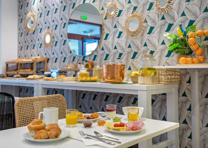 Novotel Centre - Grandes & Confort Centre-ville Hotel Perpignan