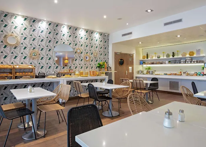 Novotel Centre - Grandes & Confort Centre-ville Hotel Perpinhã