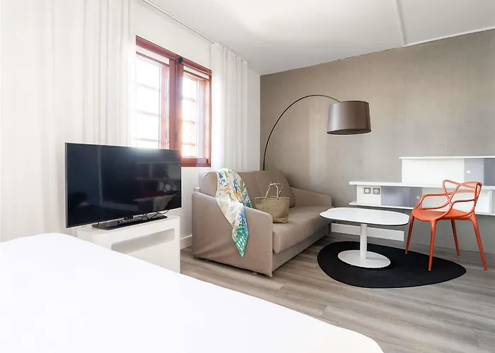 فندق Novotel Centre - Grandes & Confort Centre-ville بيربينيو