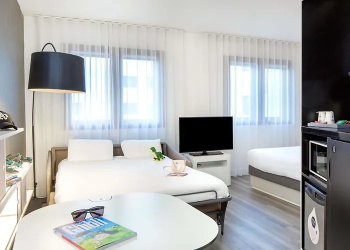 Novotel Centre - Grandes & Confort Centre-ville Hotel