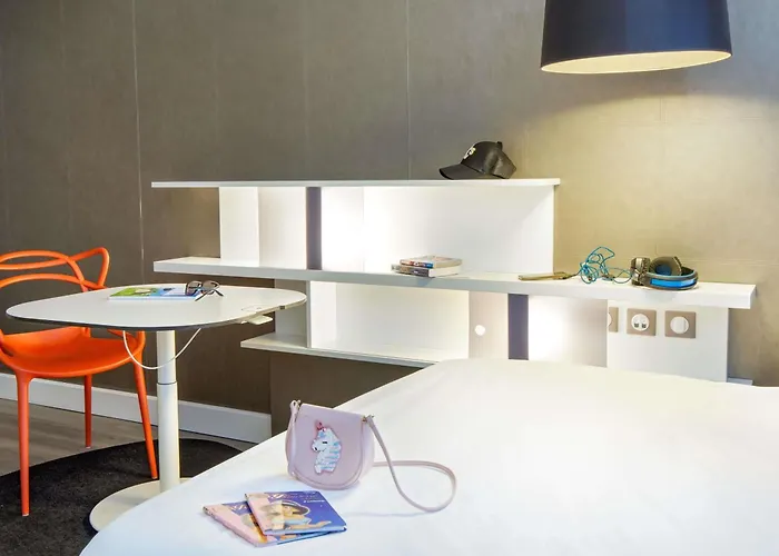 Novotel Centre - Grandes & Confort Centre-ville Hotel 4*